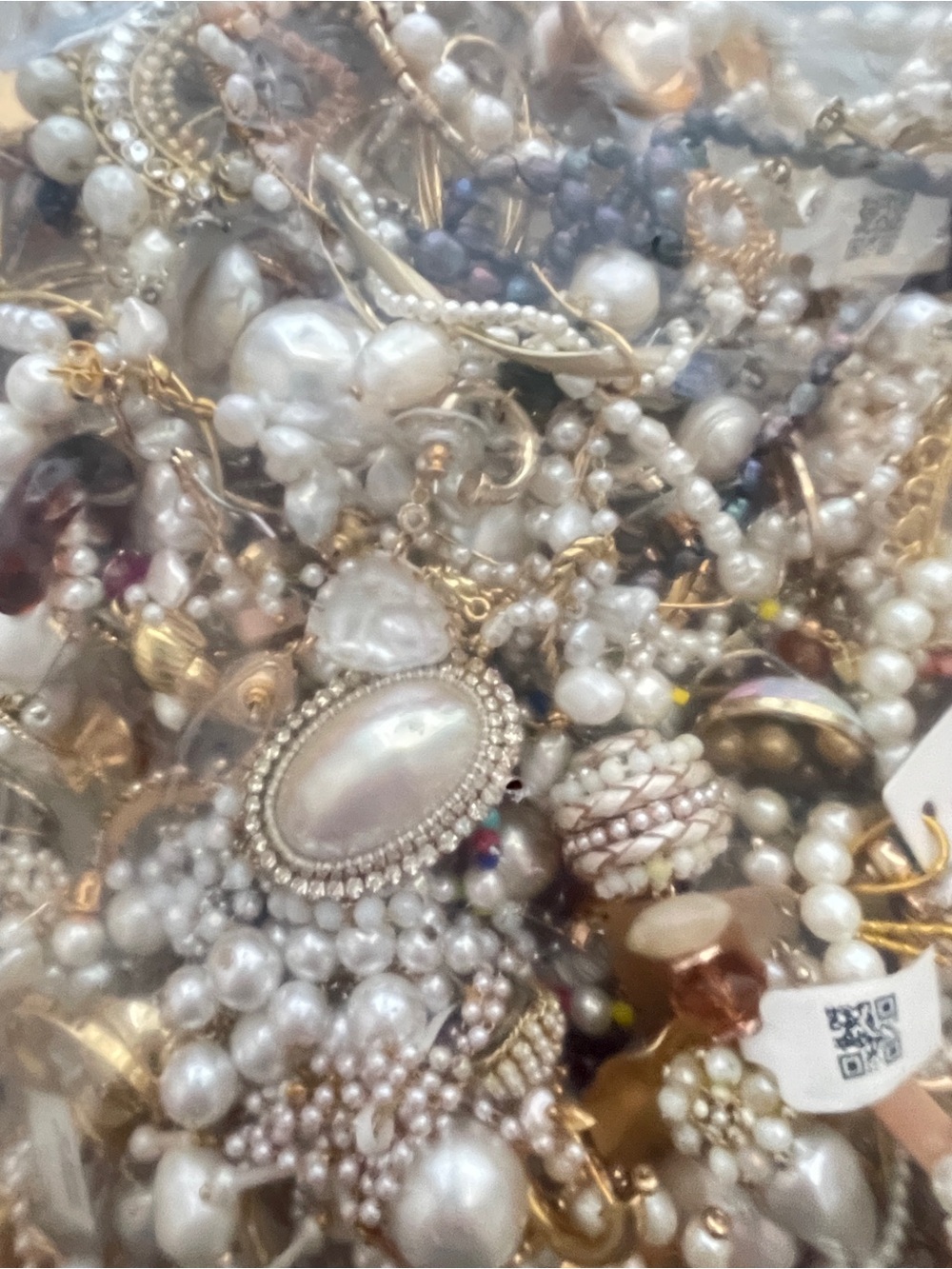 New Lot of Pearl Single Earrings - Picture 8 of 8